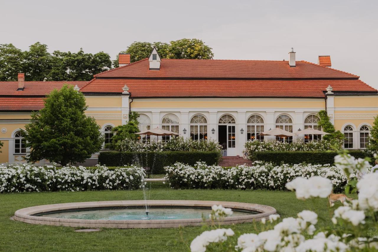 Hotel Chateau Bela Екстер'єр фото