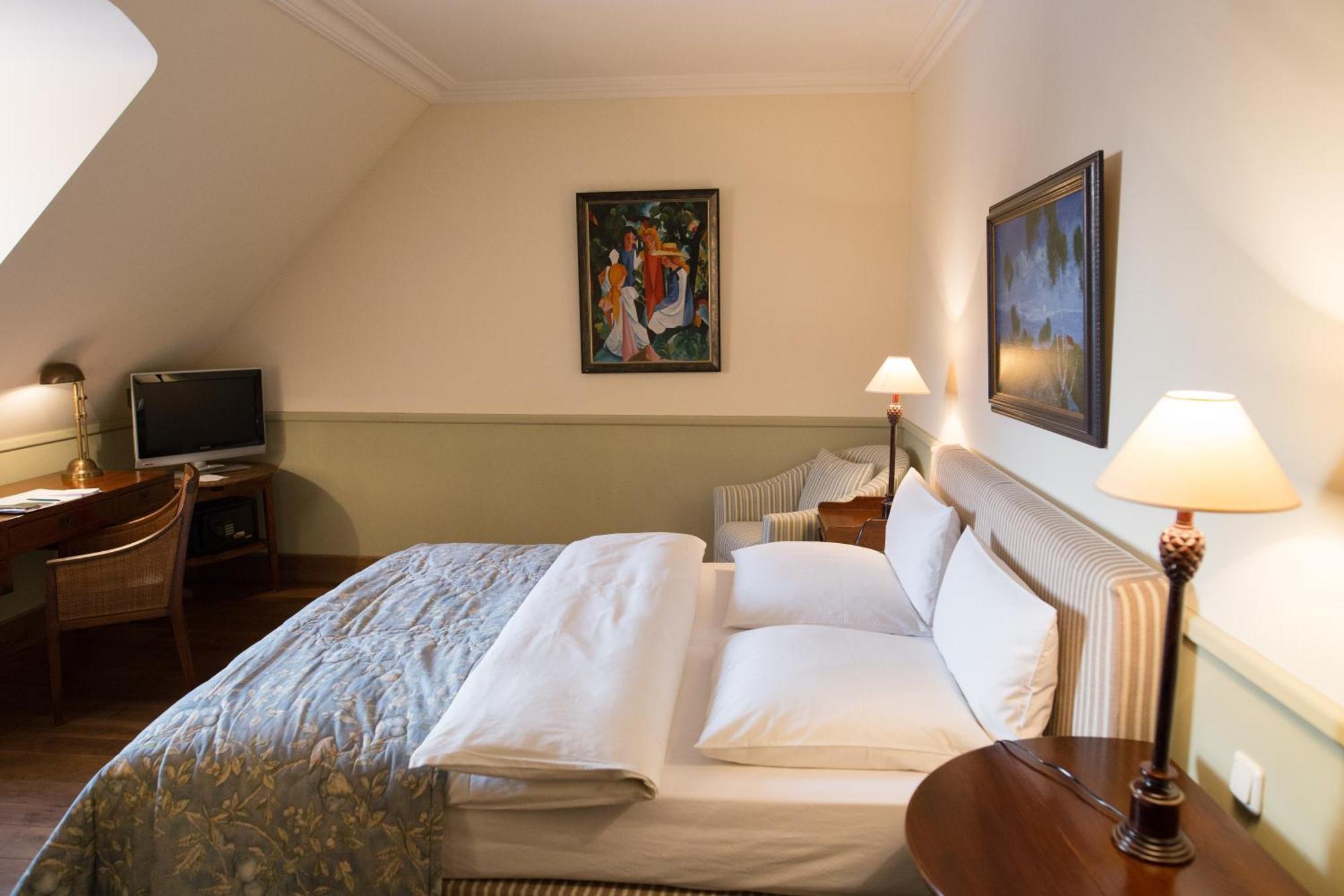 Hotel Chateau Bela Екстер'єр фото