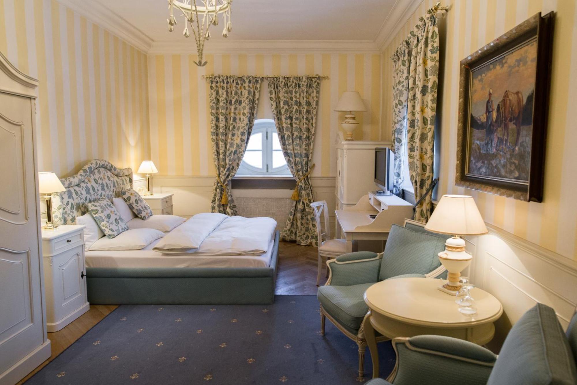 Hotel Chateau Bela Екстер'єр фото