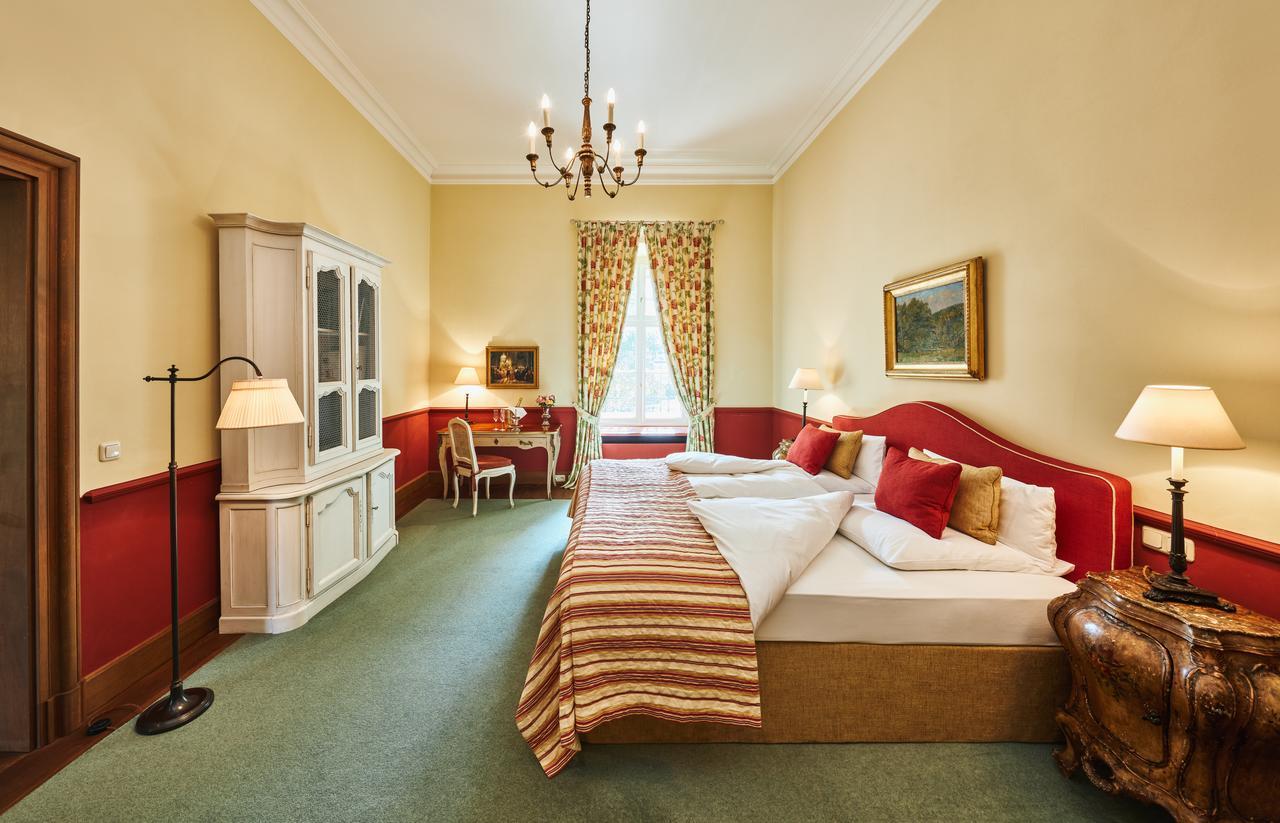 Hotel Chateau Bela Екстер'єр фото