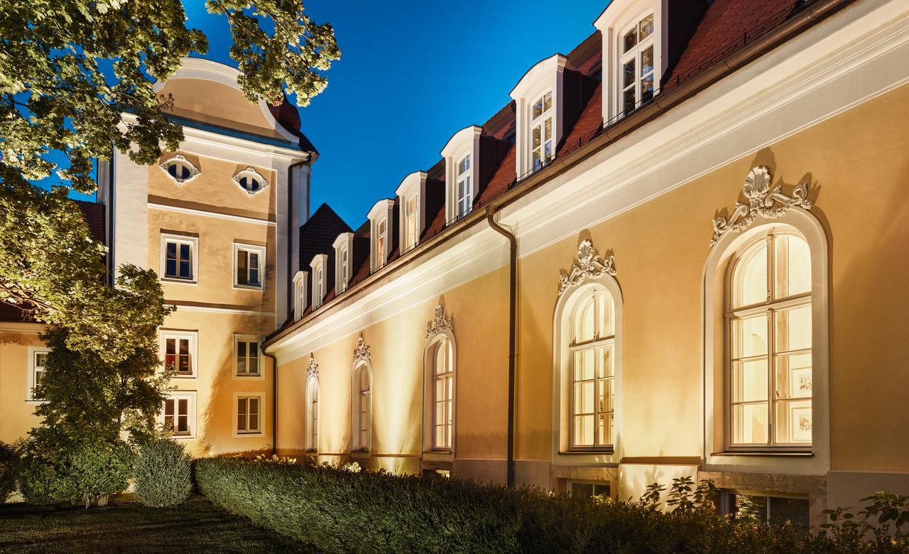 Hotel Chateau Bela Екстер'єр фото