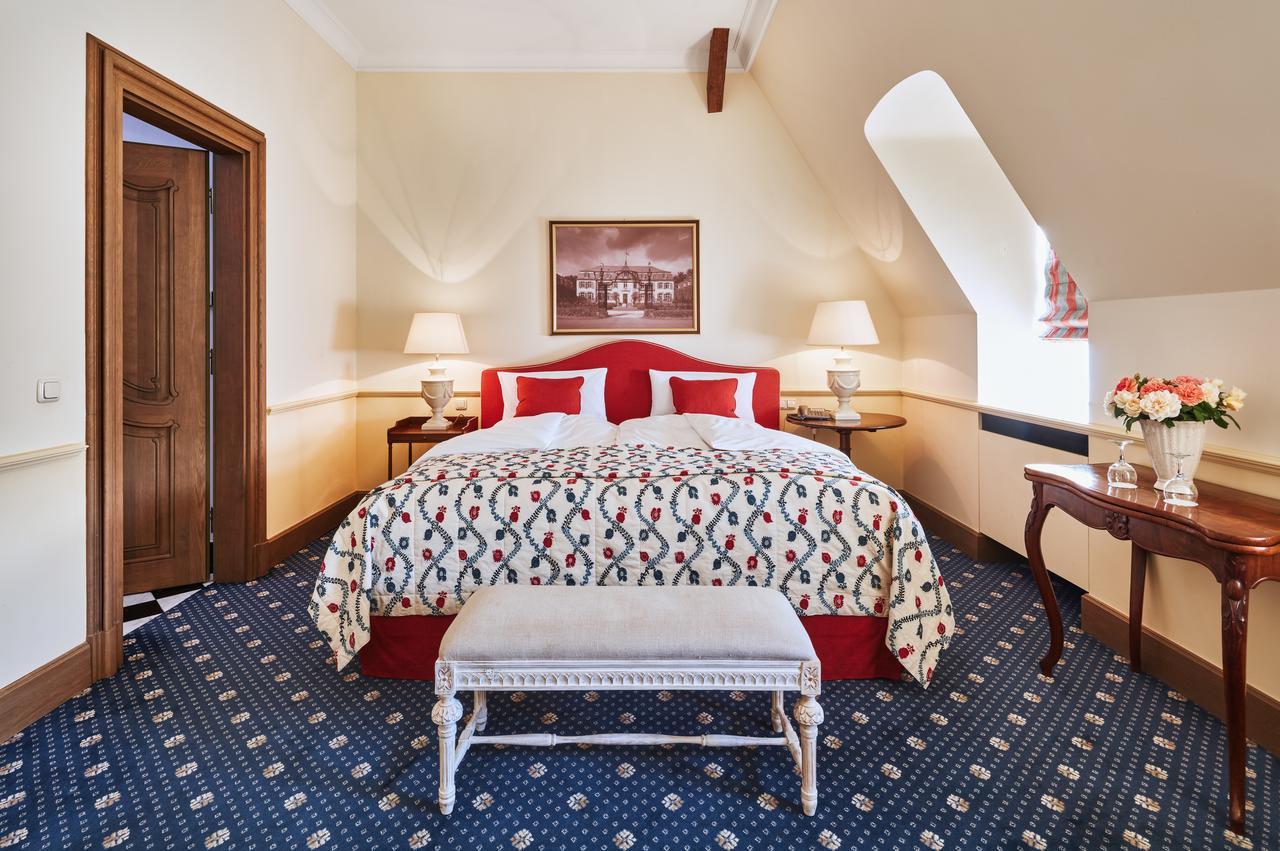 Hotel Chateau Bela Екстер'єр фото